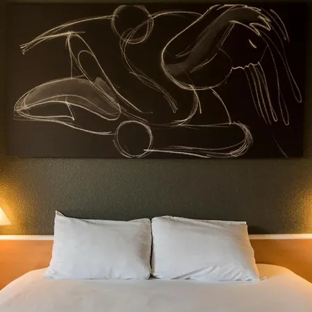 Hotel Ibis 2*