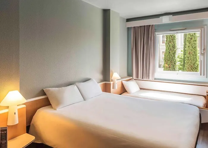 Ibis Отель Саламанка